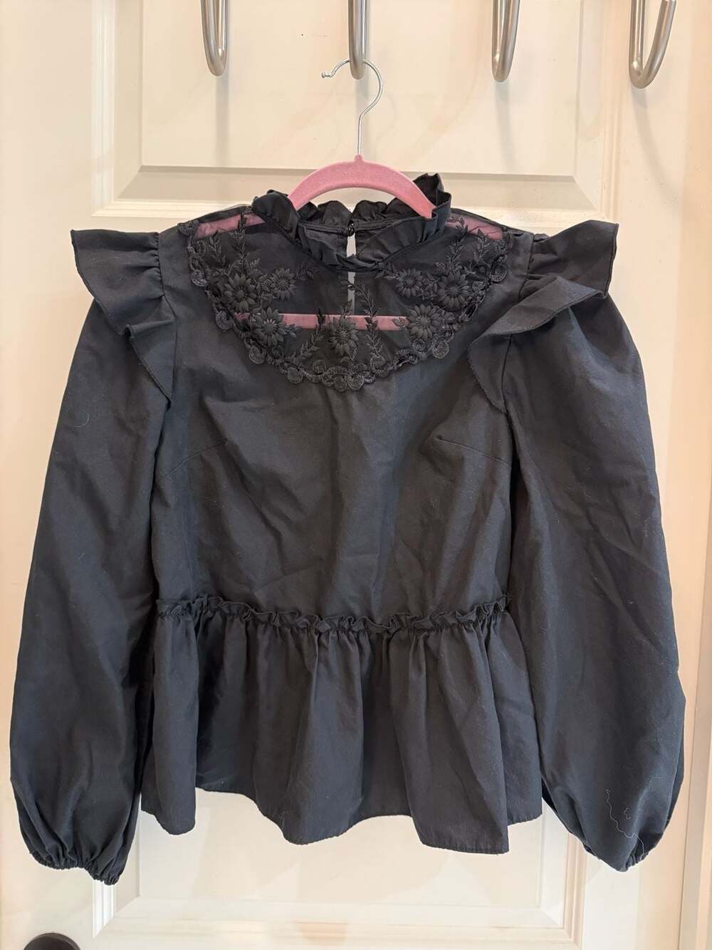 River Island Black Sheer Embroidered Floral Ruffle Neck Peplum Blouse Size 2